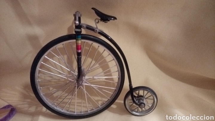 Coleccionismo: Miniatura bicicleta rueda grande - Foto 3