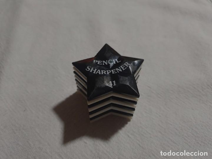 Coleccionismo: Sacapuntas antiguo - pencil sharpener 541 - MBC - Foto 1