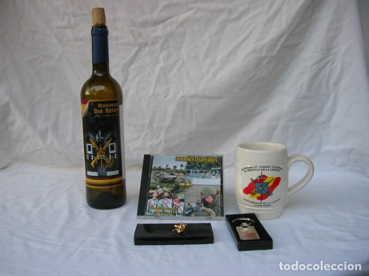 Coleccionismo: legion. Botella, dos llavero, Pin , jarra, CD canciones legionarias. Video Brigada Rey Alfonso XIII