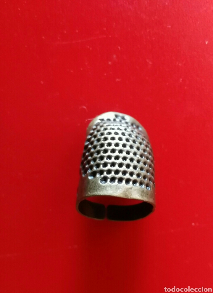 Coleccionismo: DEDAL METALICO. - ORIGINAL MODELO - EL ENVIO ESTA INCLUIDO.