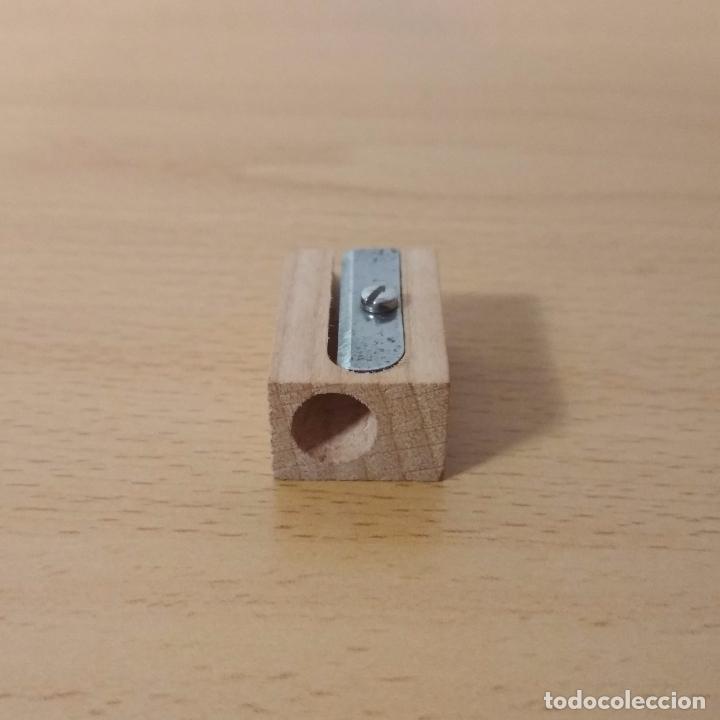 Coleccionismo: Sacapuntas o afilal&aacute;pices de madera. Nuevo.