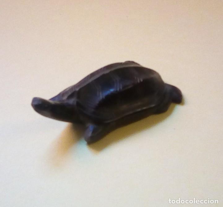 Coleccionismo: miniatura - tortuga - madera / ebano - artesania africana - casi negra - ver foto - a&ntilde;os 90 - s/n