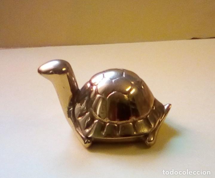 Coleccionismo: miniatura.- tortuga metal dorada - Med. 7 cm. x 5 cm.x 4 cm.- sin datos - s/n