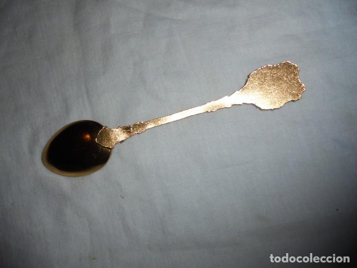 Coleccionismo: CUCHARILLA DORADA CON ESMALTE MOCKBA - Foto 5