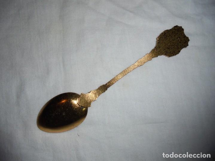 Coleccionismo: CUCHARILLA DORADA CON ESMALTE MOCKBA - Foto 4
