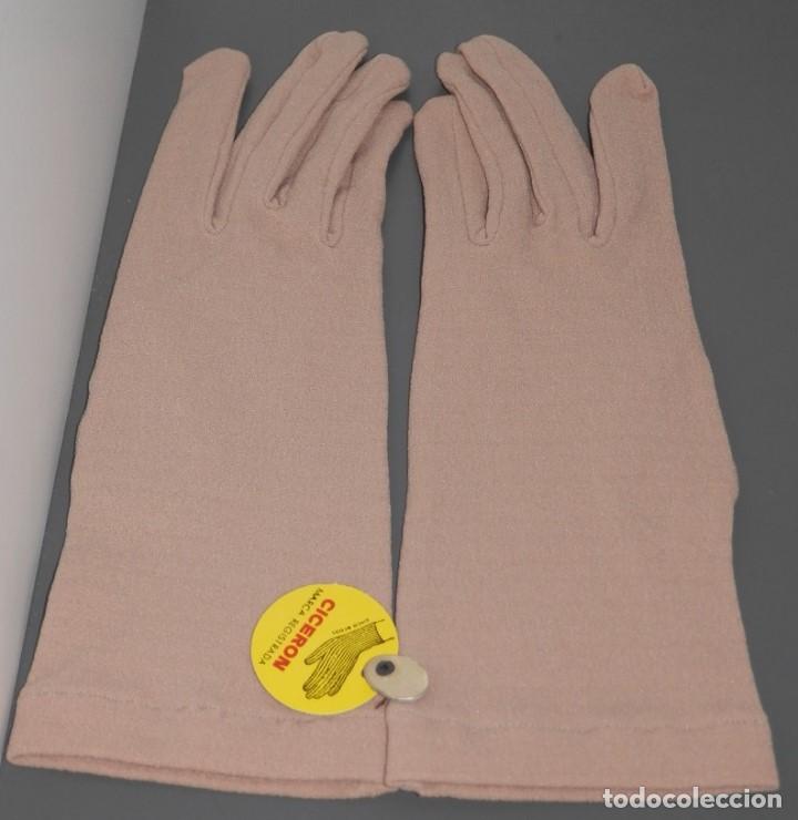 Coleccionismo: GUANTES VINTAGE DE LA  CICERON - Foto 1