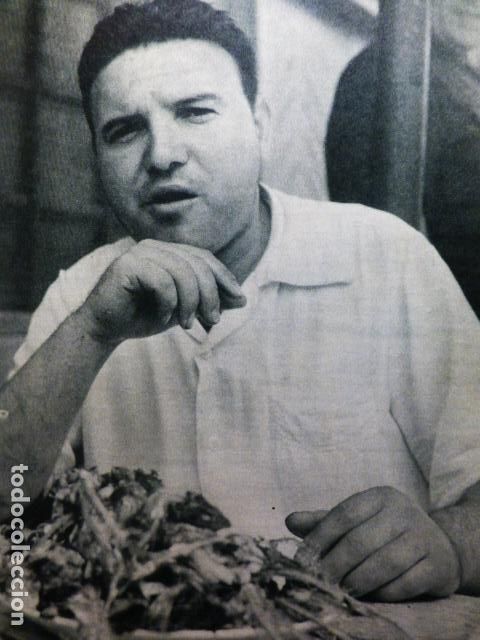 Coleccionismo: SANTURCE COMIENDO SARDINAS ANTIGUA LAMINA A&Ntilde;OS 50