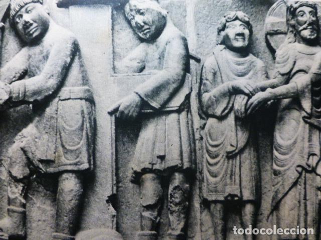 Coleccionismo: SANTIAGO DE COMPOSTEAL DETALLE DE LA PUERTA DE PLATERIAS ANTIGUA LAMINA A&Ntilde;OS 50