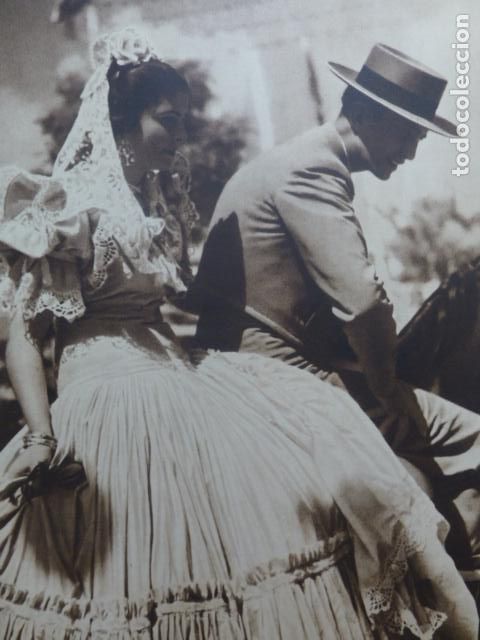 Coleccionismo: SEVILA LA FERIA PAREJA A LA GRUPA ANTIGUA LAMINA HUECOGRABADO A&Ntilde;OS 40