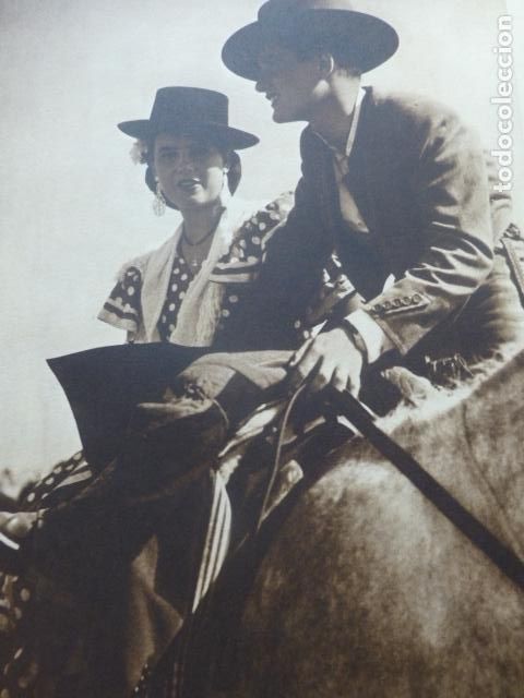 Coleccionismo: SEVILLA NUESTRA SE&Ntilde;ORA DE VALME PAREJA A CABALLO ANTIGUA LAMINA HUECOGRABADO A&Ntilde;OS 40