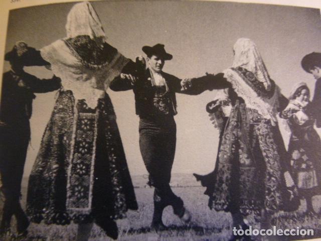 Coleccionismo: SALAMANCA DANZA TIPICA ANTIGUO HUECOGRABADO TIPO CROMO A&Ntilde;OS 50