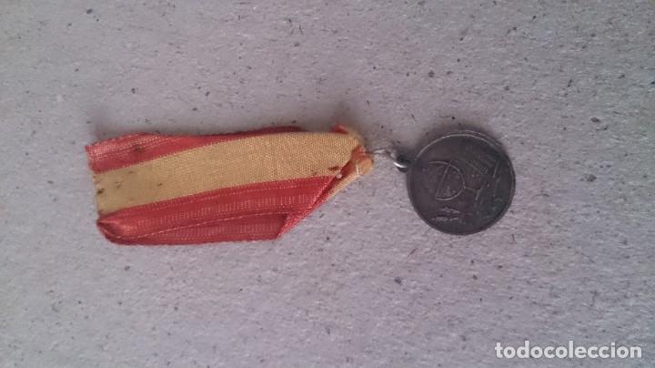 Medalla de bronce Al m&eacute;rito del trabajo 