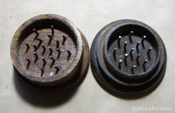 Coleccionismo: PEQUE&Ntilde;O MOLINILLO PARA PICAR TABACO - Foto 2