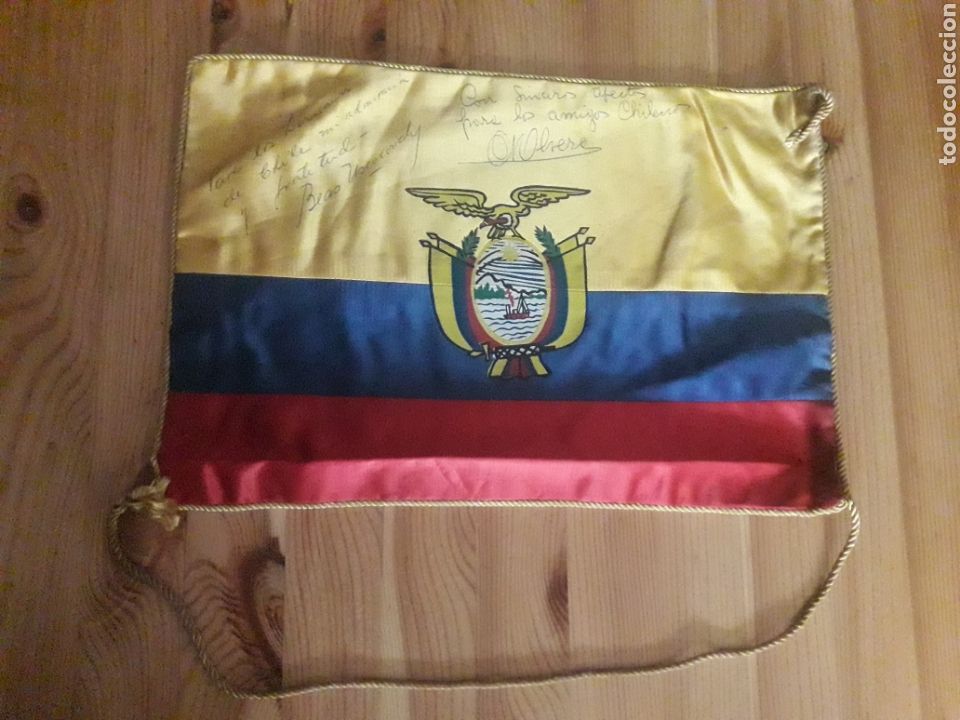 Colecionismo: Antigua bandera Ecuador Peque&ntilde;a
