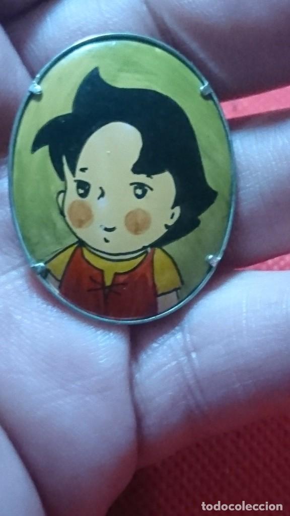 Coleccionismo: BROCHE ESMALTADO DE HEIDI, EGB - Foto 1