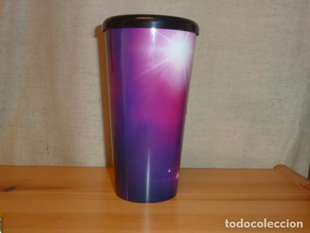 Coleccionismo: Vaso pl&aacute;stico. Musical El Guardaspaldas - Foto 2