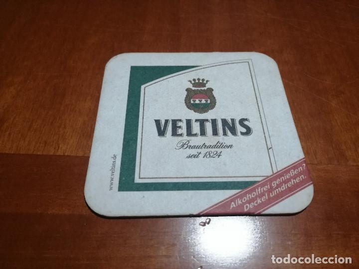 Colecionismo: VELTINS. POSAVASOS. CART&Oacute;N. DOBLE CARA. BUEN ESTADO.