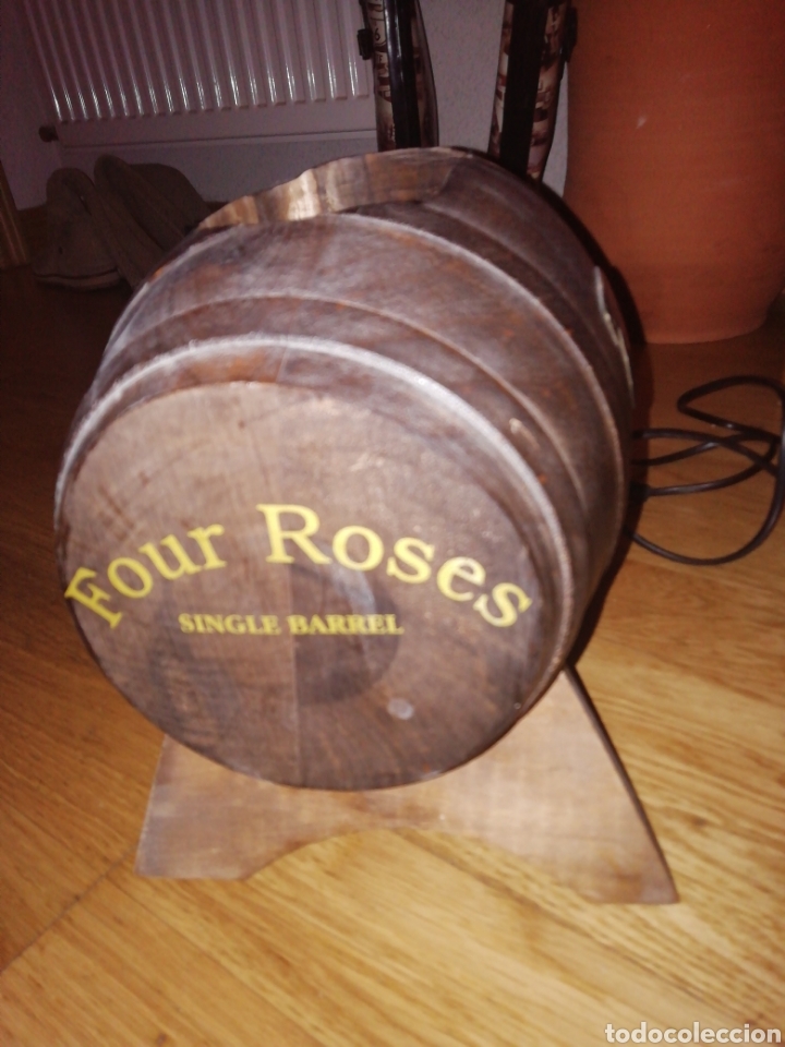 Coleccionismo: L&aacute;mpara barril de four roses - Foto 2