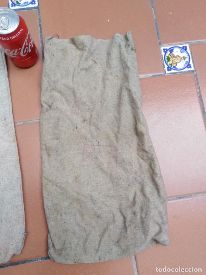 Coleccionismo: 2 sacos de tela - con sendos cu&ntilde;os - Foto 3