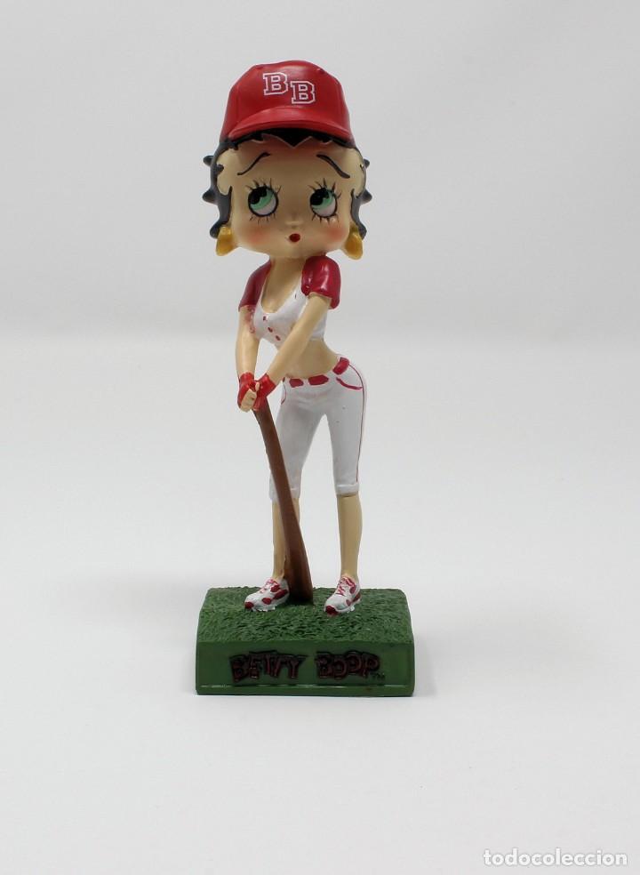 Coleccionismo: Betty Boop jugadora de B&eacute;isbol - Resina - Mide 13,5 cm de alto.