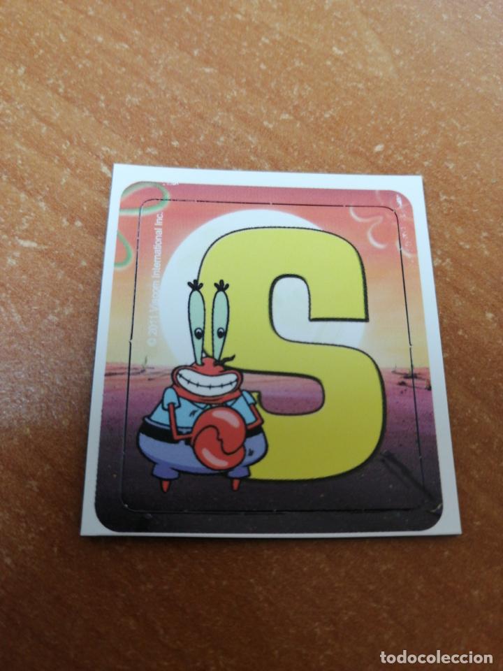 Coleccionismo: IMAN STAKS BOB ESPONJA DE GALLINA BLANCA (EL ABECEDARIO ) LETRA-S