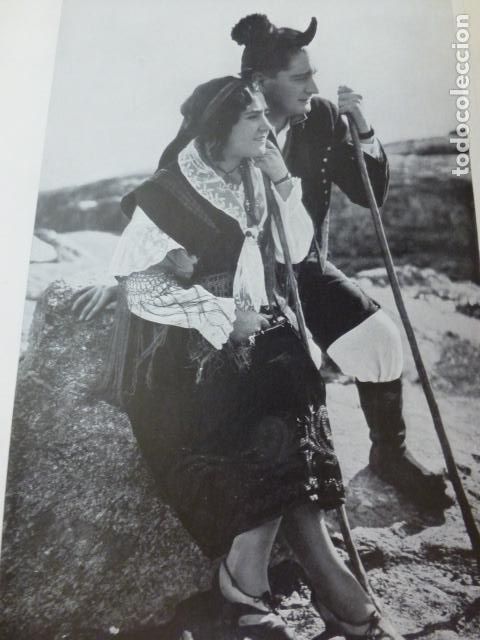 Coleccionismo: LA CORU&Ntilde;A PAREJA GALLEGA ANTIGUA LAMINA HUECOGRABADO A&Ntilde;OS 20