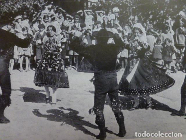 Collecting paper: VILLARES DE LA REINA SALAMANCA BAILE CHARRO ANTIGUA LAMINA HUECOGRABADO A&Ntilde;OS 20
