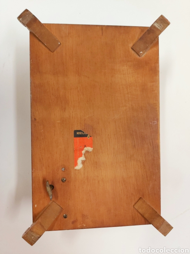 Coleccionismo: Caja madera musical para pipas - Foto 8