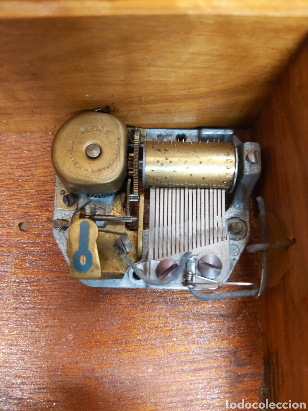 Coleccionismo: Caja madera musical para pipas - Foto 9