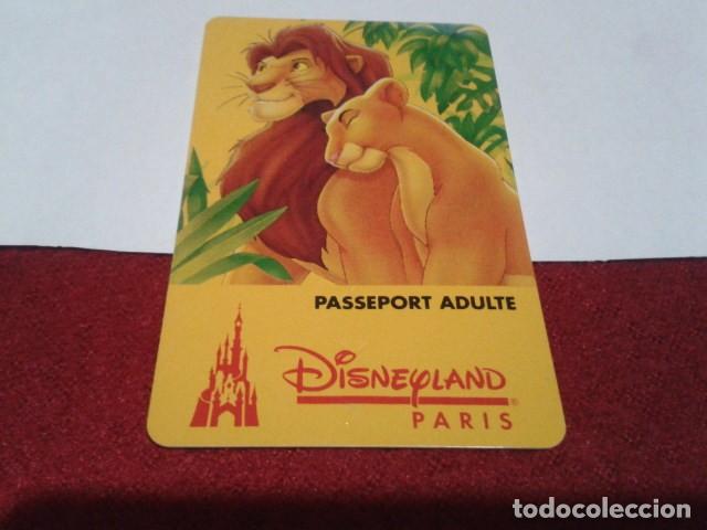 Coleccionismo: ENTRADA TARJETA PLASTICO A DISNEYLAND PARIS. REY LEON 1995