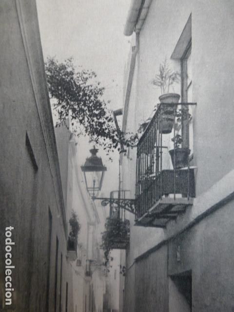Collecting paper: SEVILLA BARRIO DE SANTA CRUZ ANTIGUA LAMINA HUECOGRABADO A&Ntilde;OS 50
