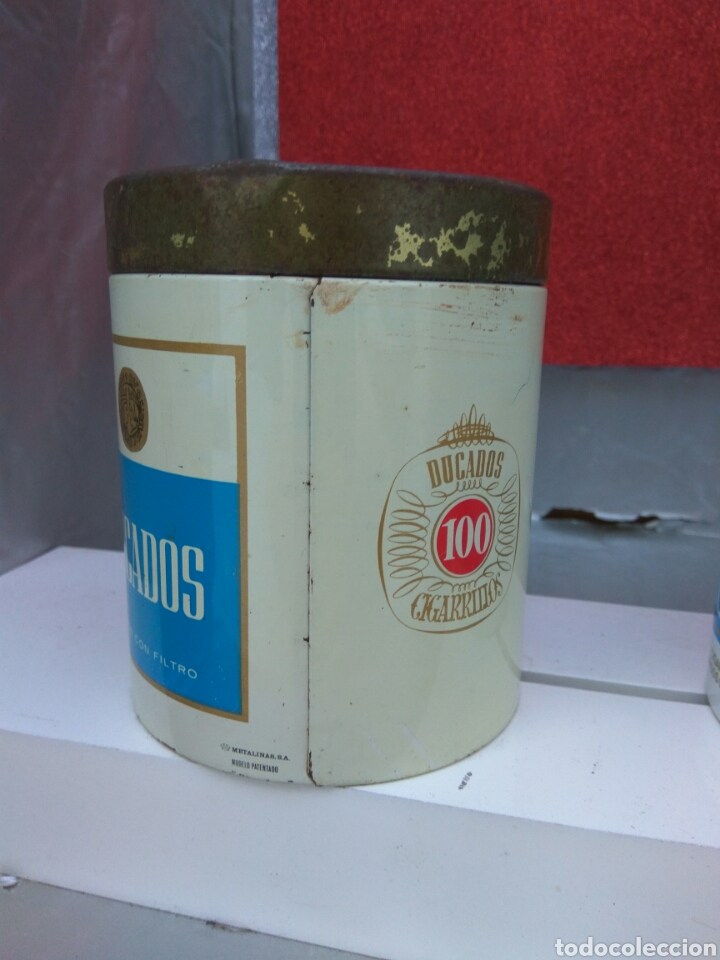 Coleccionismo: TABACO DUCADOS LATAS Y MECHERO - Foto 2
