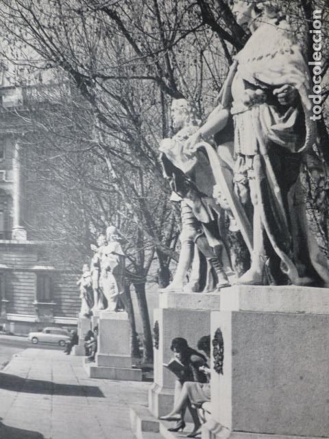 Colecionismo: MADRID PLAZA DE ORIENTE ANTIGUA LAMINA HUECOGRABADO A&Ntilde;OS 50