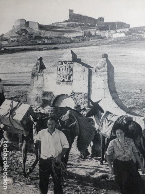Coleccionismo: ATIENZA GUADALAJARA FUENTE VIEJA Y VISTA ANTIGUA LAMINA HUECOGRABADO A&Ntilde;OS 50