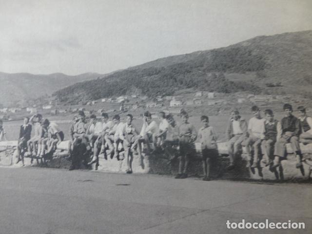 Coleccionismo: MUROS LA CORU&Ntilde;A NI&Ntilde;OS ANTIGUA LAMINA HUECOGRABADO A&Ntilde;OS 50