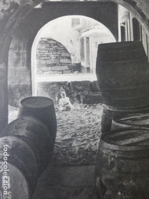 Coleccionismo: MUROS LA CORU&Ntilde;A ESCENA URBANA ANTIGUA LAMINA HUECOGRABADO A&Ntilde;OS 50