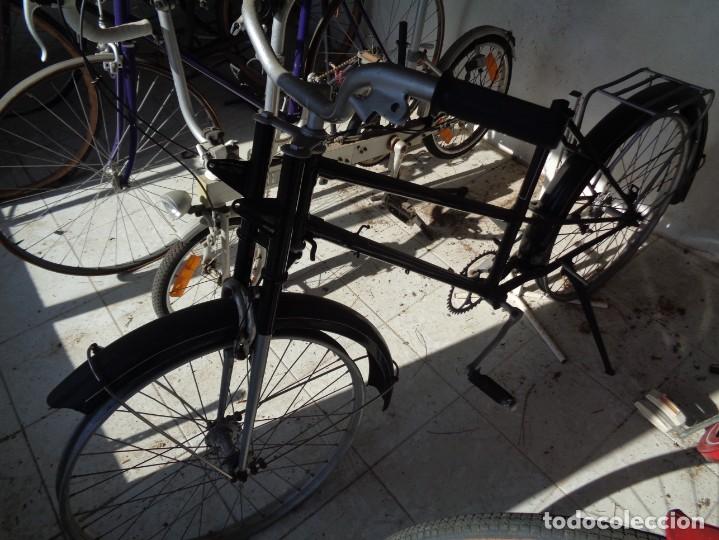 Coleccionismo: BICICLETA ANTIGUA CON MOTOR
