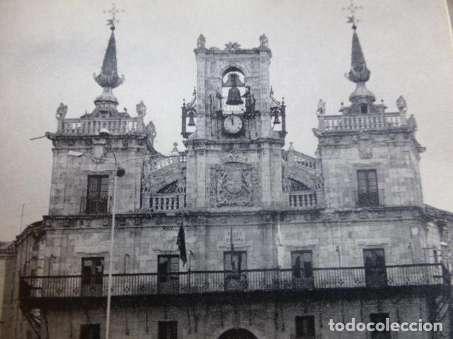 Colecionismo: ASTORGA LEON CASA CONSISTORIAL ANTIGUA LAMINA HUECOGRABADO