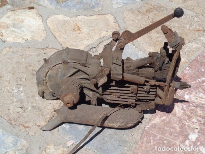 Coleccionismo: BICICLETA ANTIGUA CON MOTOR - Foto 4