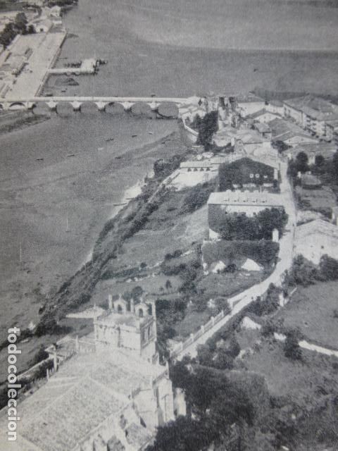 Coleccionismo: SAN VICENTE DE LA BARQUERA CANTABRIA VISTA AEREA ANTIGUA LAMINA HUECOGRABADO