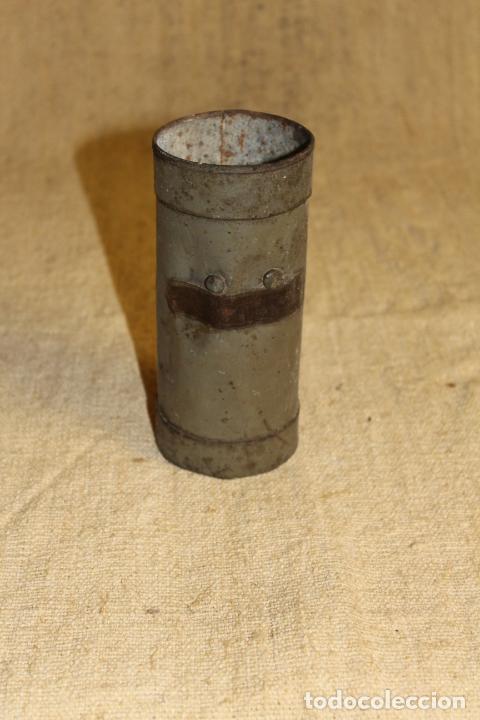 Colecionismo: bote de metal