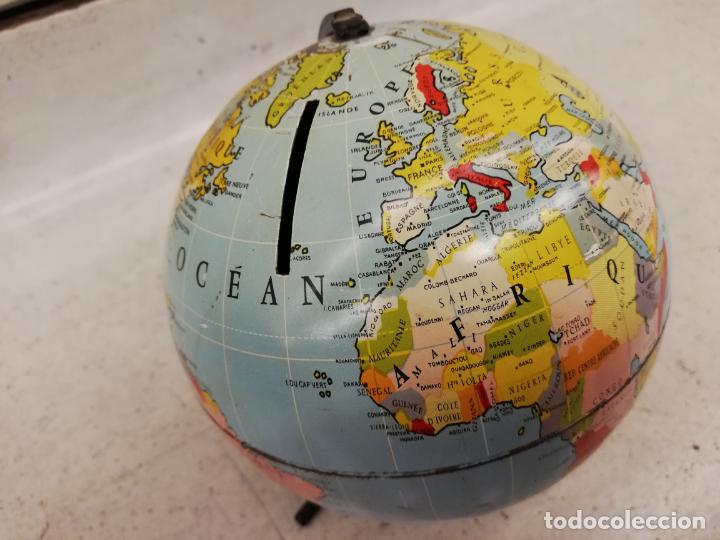 Coleccionismo: Hucha bola del mundo Motta - Foto 2