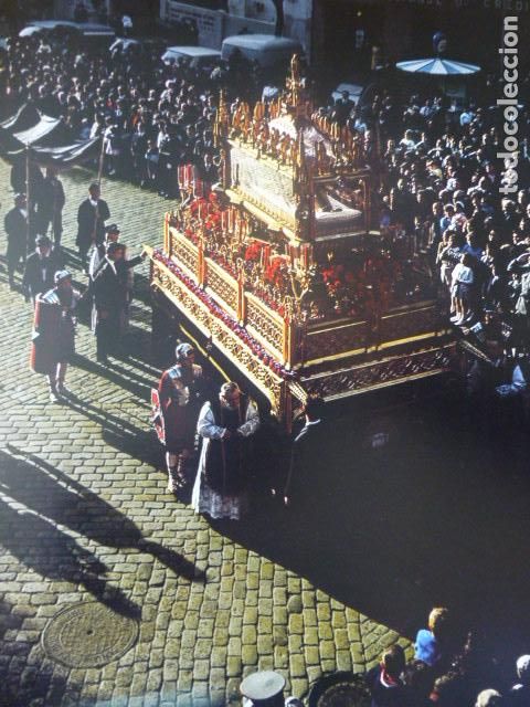 Coleccionismo: SEVILLA SEMANA SANTA PASO DEL SANTO ENTIERRO ANTIGUA LAMINA HUECOGRABADO 26 X 31 CMTS