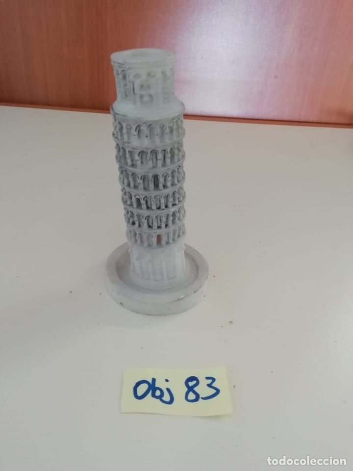 Coleccionismo: PEQUE&Ntilde;A FIGURA TORRE DE PIZZA - Foto 1