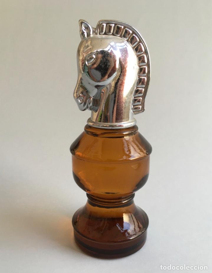 Coleccionismo: FIGURA AVON. OLOF. LOCI&Oacute;N AFEITADO. 90 ml.