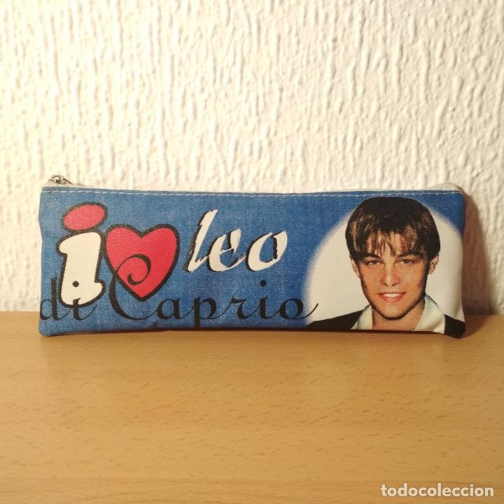 Coleccionismo: Estuche portatodo escolar plano con cremallera. I love Leo di Caprio. A&ntilde;os 90.