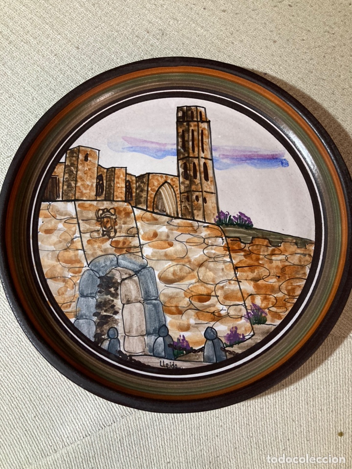 Coleccionismo: Plato pintado a mano