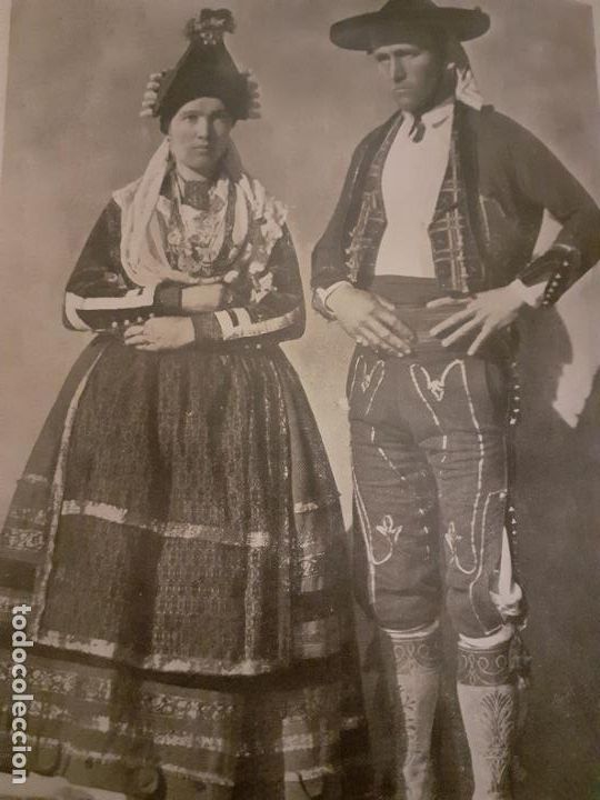 Collezionismo: SEGOVIA TIPOS SEGOVIANOS ANTIGUA LAMINA A&Ntilde;OS 20