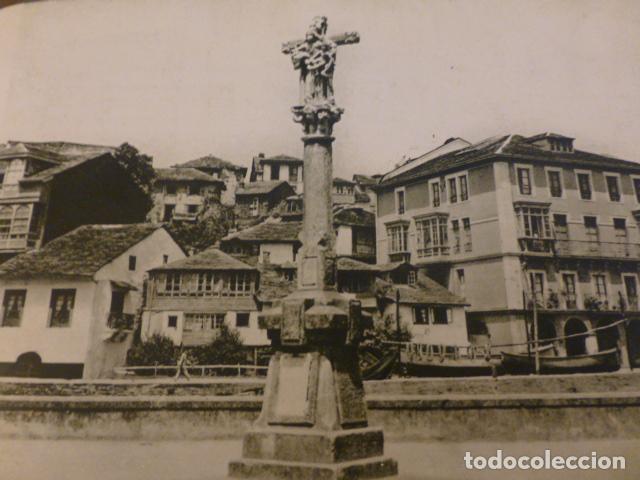 Coleccionismo: LUARCA ASTURIAS CRUCERO Y BARRIO DE LA PESCADERIA ANTIGUA LAMINA HUECOGRABADO