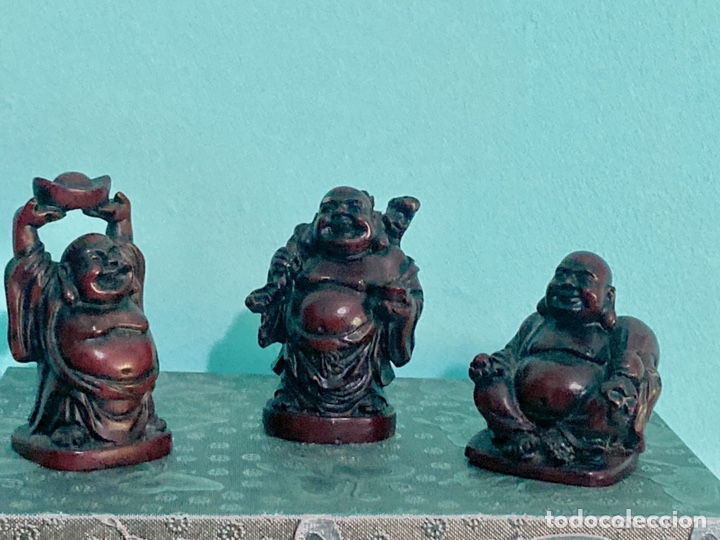Coleccionismo: 3 budas de madera lacada roja